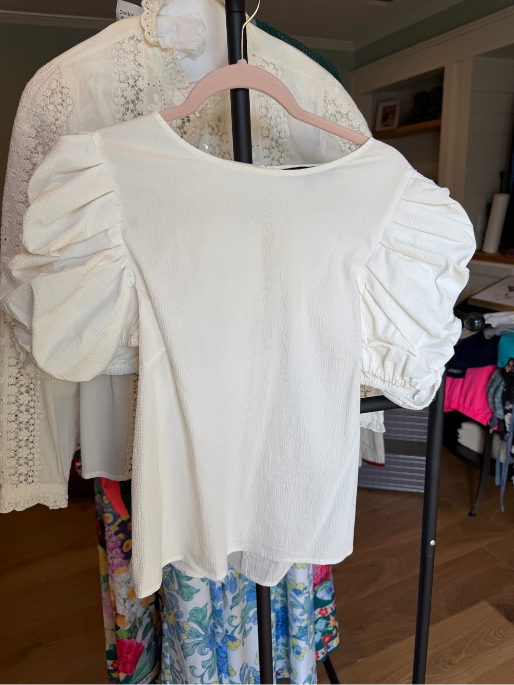 Women's White Puff Sleeve Blouse